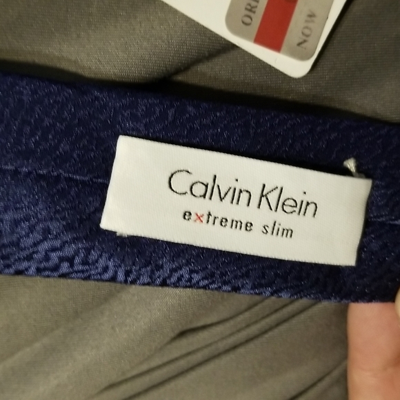 Calvin Klein Extreme Slim Blue Narrow Tie - Picture 14 of 15